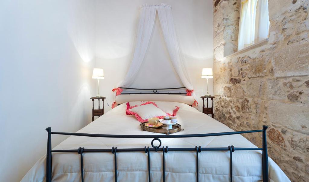 La Strada Candy Suites Crete Island Room photo